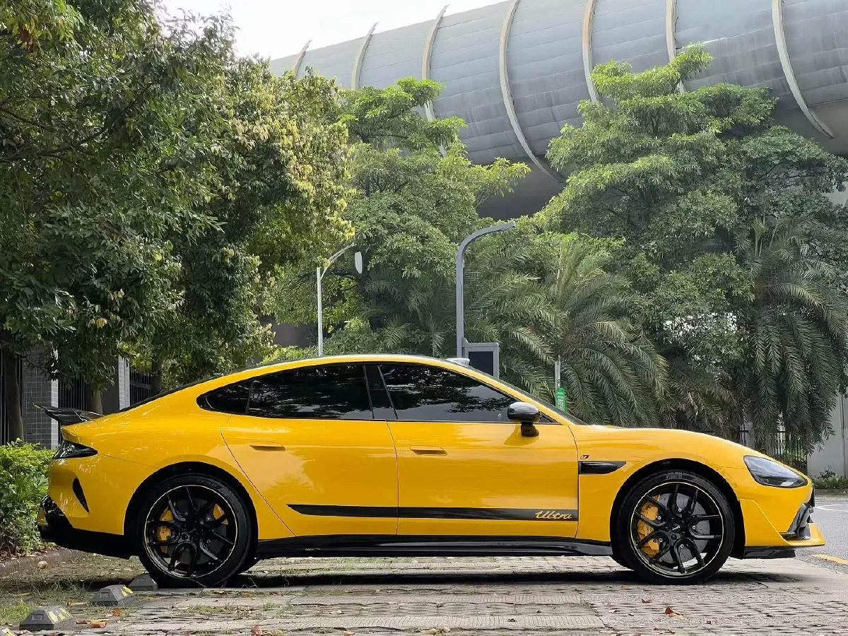 2025 MI SU7 Ultra BEV 93.7KWH,autocango,china used car exporter,china ev exporter,chinese used car exporter,chinese used ev exporter