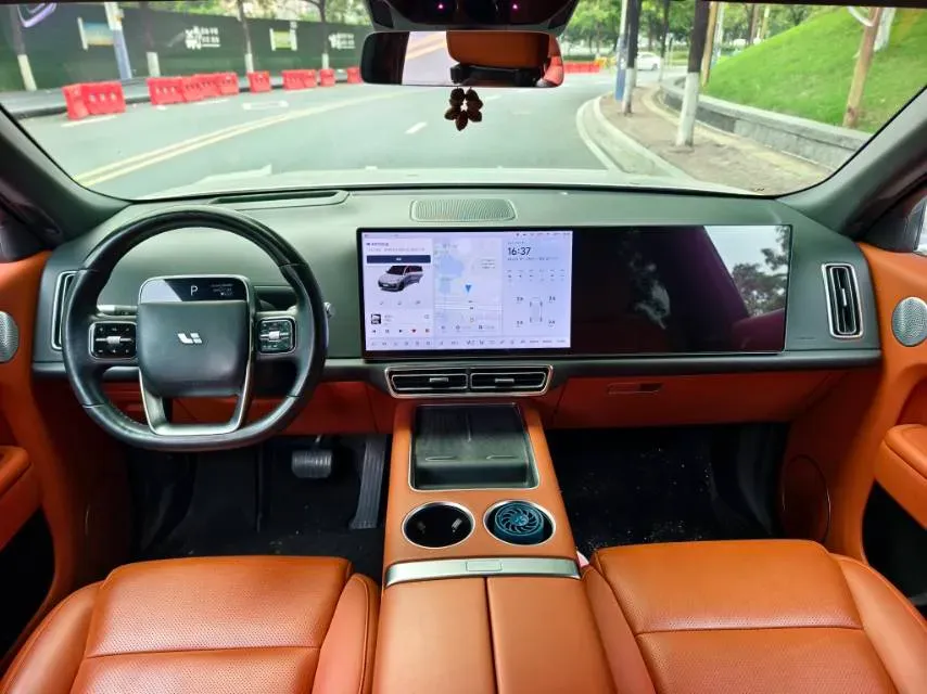 2023 Li L8 Range Extended 154HP REEV 40.9KWH,autocango,china used car exporter,china ev exporter,chinese used car exporter,chinese used ev exporter