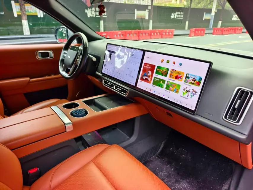 2023 Li L8 Range Extended 154HP REEV 40.9KWH,autocango,china used car exporter,china ev exporter,chinese used car exporter,chinese used ev exporter