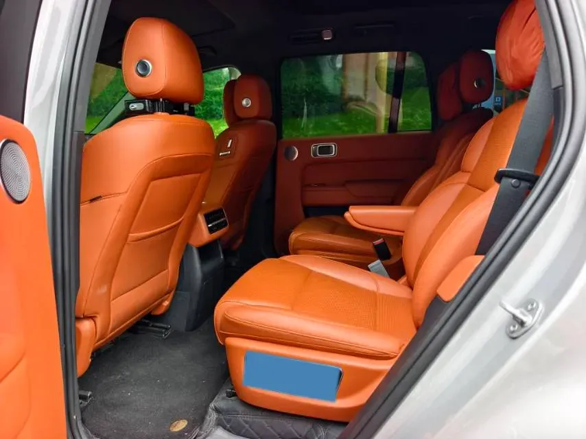 2023 Li L8 Range Extended 154HP REEV 40.9KWH,autocango,china used car exporter,china ev exporter,chinese used car exporter,chinese used ev exporter