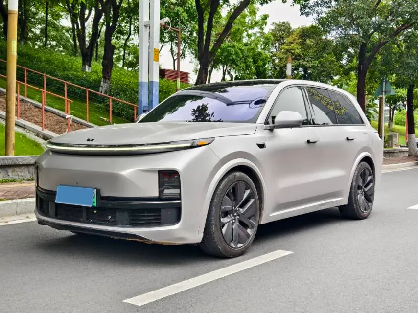 2023 Li L8 Range Extended 154HP REEV 40.9KWH,autocango,china used car exporter,china ev exporter,chinese used car exporter,chinese used ev exporter