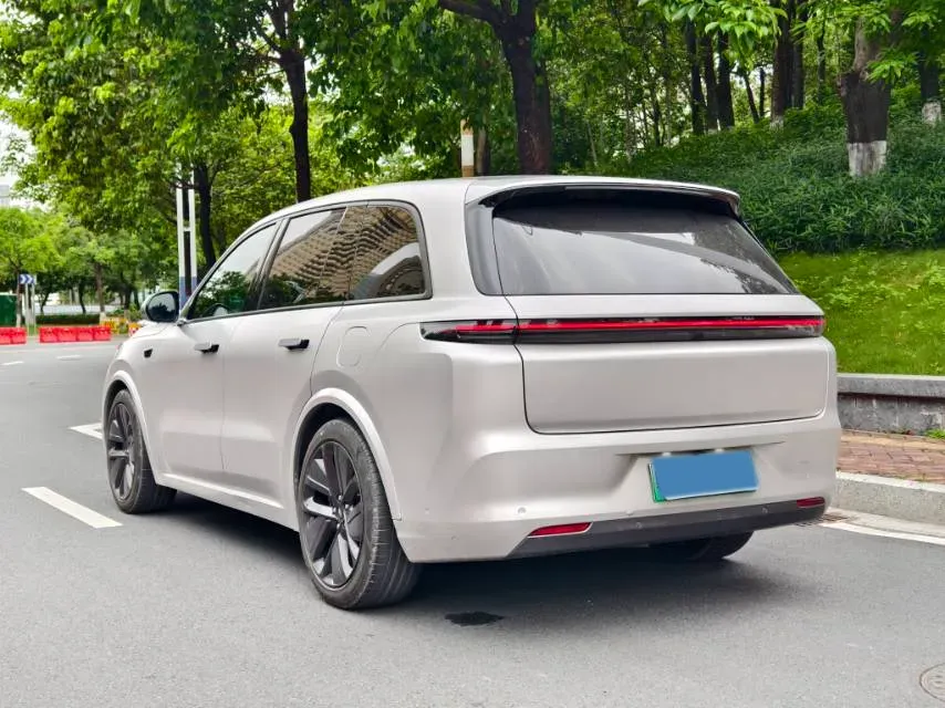 2023 Li L8 Range Extended 154HP REEV 40.9KWH,autocango,china used car exporter,china ev exporter,chinese used car exporter,chinese used ev exporter