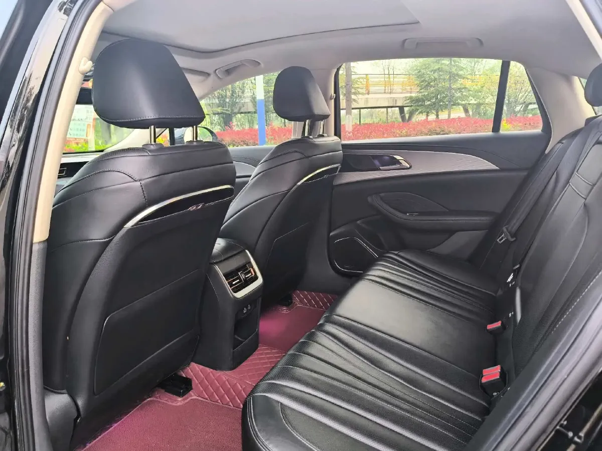 2023 HongQi H5 1.5T 169HP L4 7DCT,autocango,china used car exporter,china ev exporter,chinese used car exporter,chinese used ev exporter