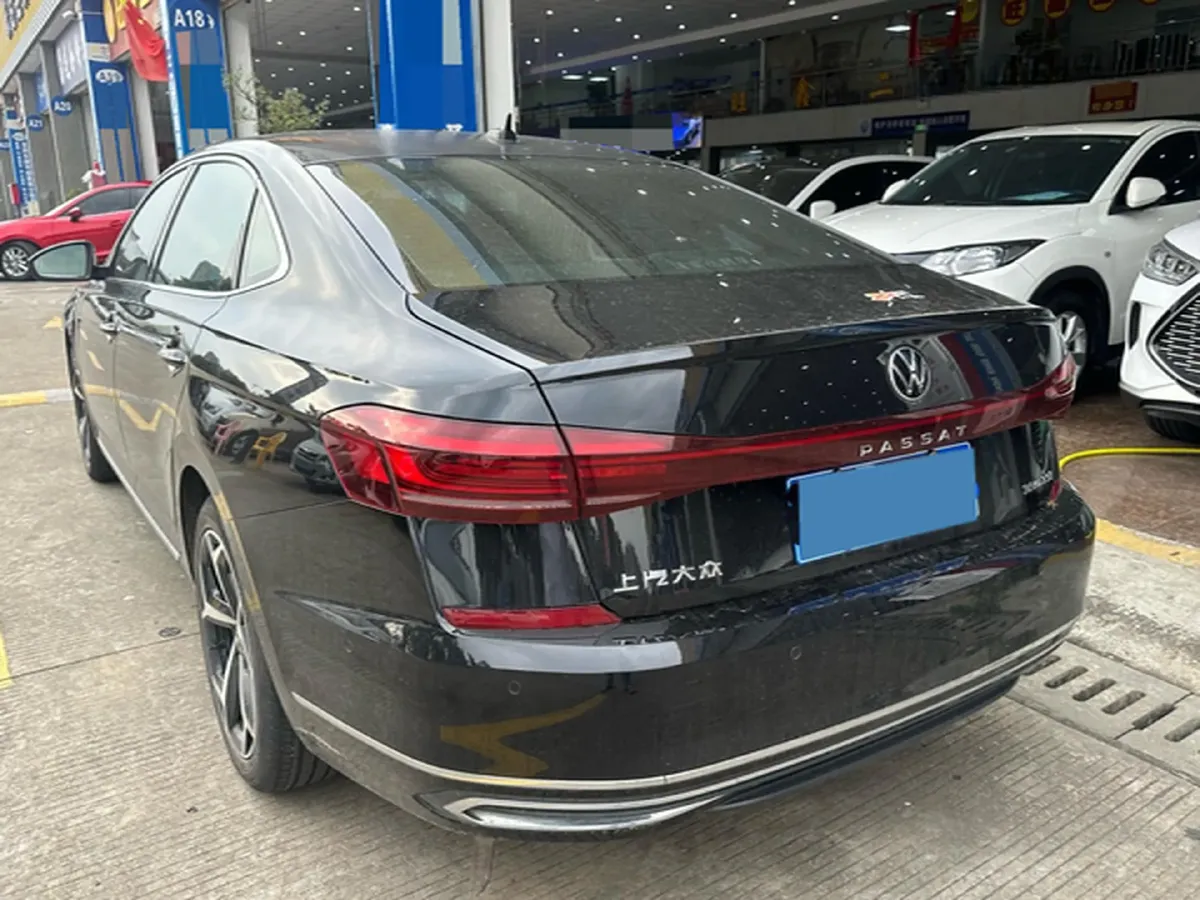 2023 Volkswagen Passat 2.0T 186HP L4 7DCT,autocango,china used car exporter,china ev exporter,chinese used car exporter,chinese used ev exporter