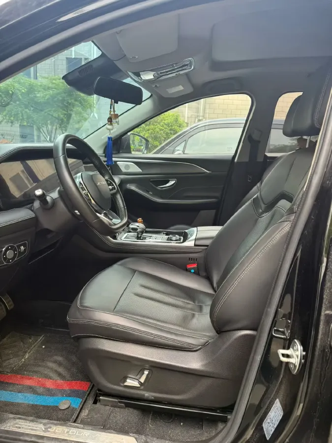 2022 Jetour X90 2.0T 254HP L4 7DCT,autocango,china used car exporter,china ev exporter,chinese used car exporter,chinese used ev exporter