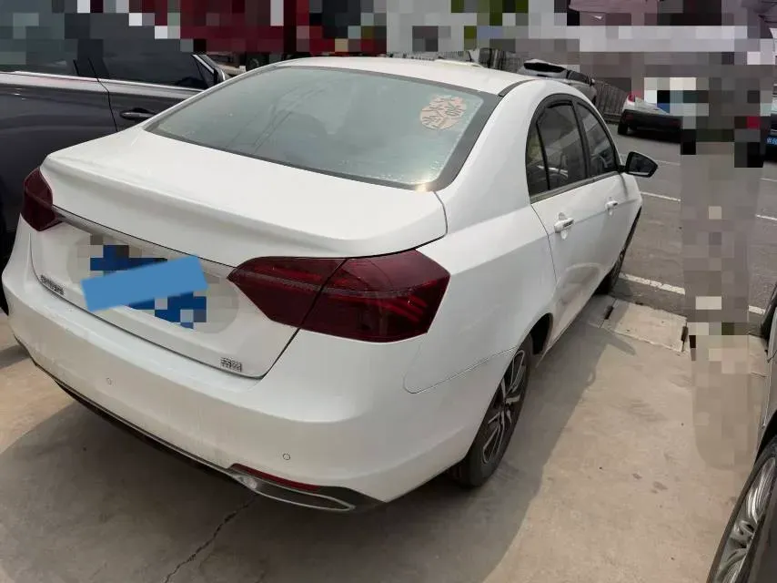 2020 Geely Emgrand 1.5L 109HP L4 5MT,autocango,china used car exporter,china ev exporter,chinese used car exporter,chinese used ev exporter
