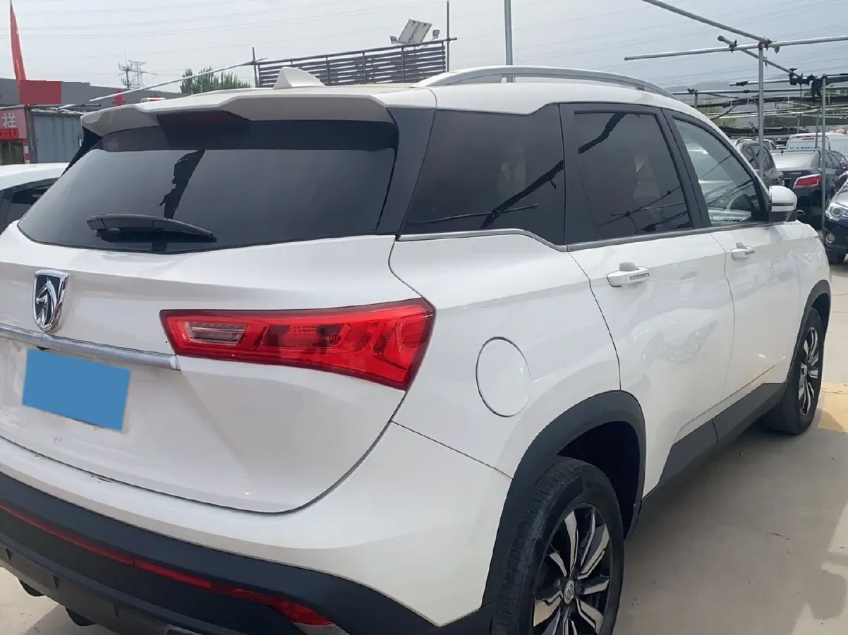 2018 BaoJun 530 1.5T 150HP L4 6DCT,autocango,china used car exporter,china ev exporter,chinese used car exporter,chinese used ev exporter