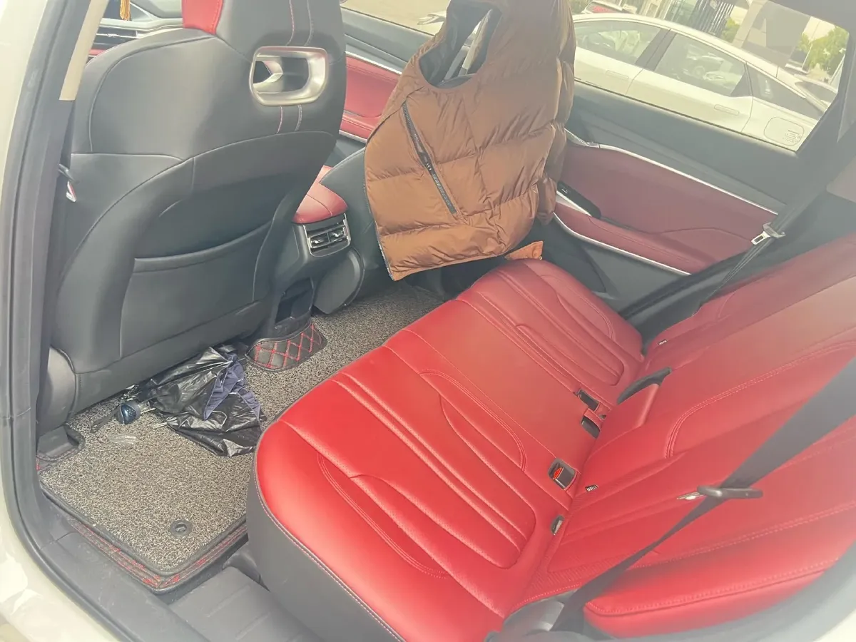 2020 ChangAn CS75 Plus 2.0T 233HP L4 8AT,autocango,china used car exporter,china ev exporter,chinese used car exporter,chinese used ev exporter