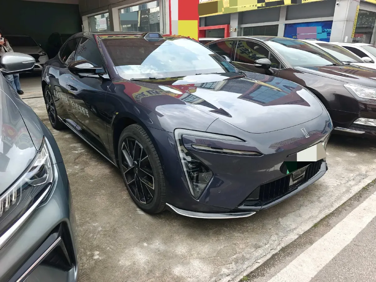 2025 Avatr 06 BEV,autocango,china used car exporter,china ev exporter,chinese used car exporter,chinese used ev exporter