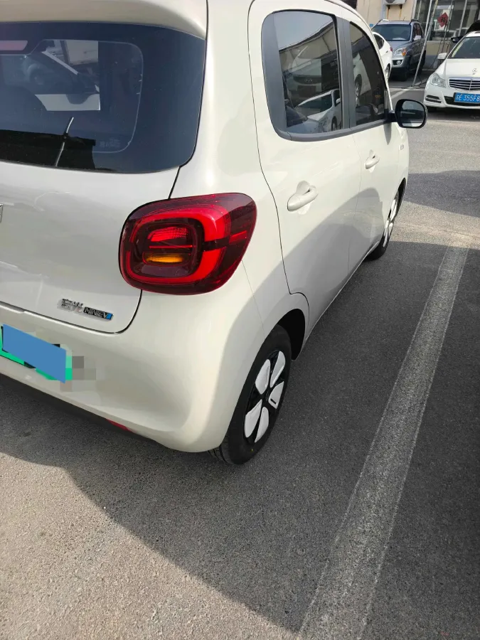 2025 WuLing HongGuang MINI EV BEV 16.2KWH,autocango,china used car exporter,china ev exporter,chinese used car exporter,chinese used ev exporter