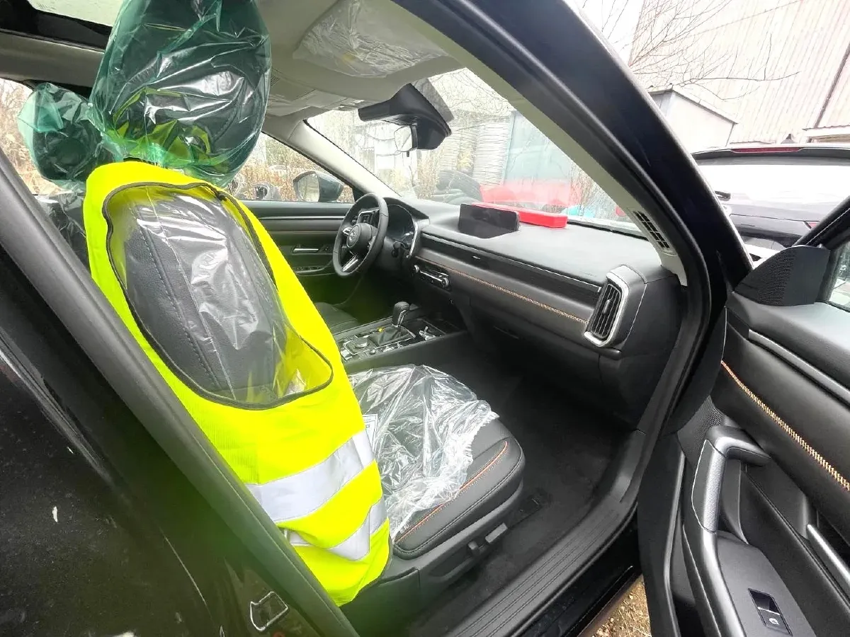 2023 Mazda CX-50 2.0L 155HP L4 6AT,autocango,china used car exporter,china ev exporter,chinese used car exporter,chinese used ev exporter