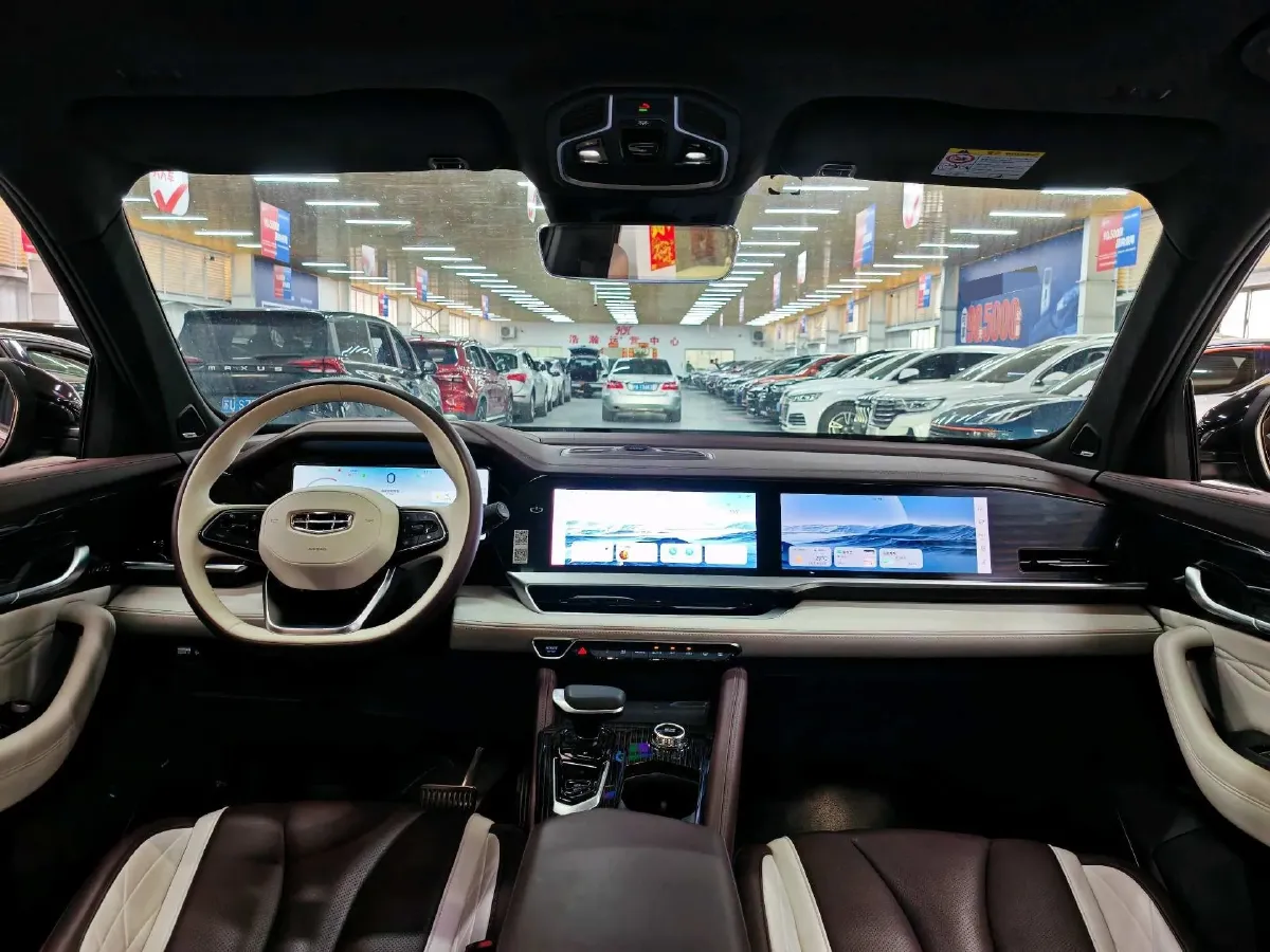 2021 Geely Monjaro 2.0T 218HP L4 7DCT,autocango,china used car exporter,china ev exporter,chinese used car exporter,chinese used ev exporter