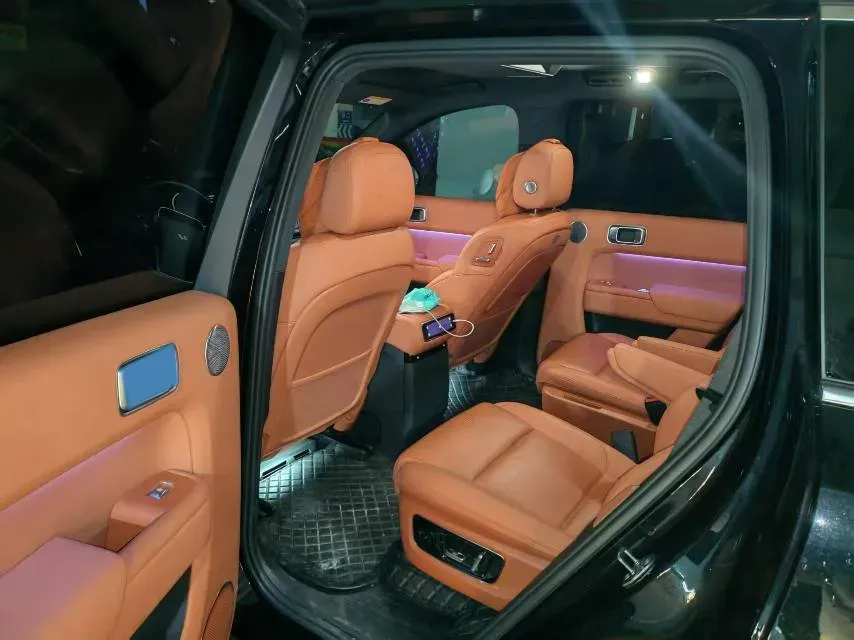 2024 Volvo S60 2.0T 197HP L4 7DCT,autocango,china used car exporter,china ev exporter,chinese used car exporter,chinese used ev exporter