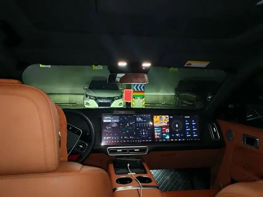 2024 Volvo S60 2.0T 197HP L4 7DCT,autocango,china used car exporter,china ev exporter,chinese used car exporter,chinese used ev exporter