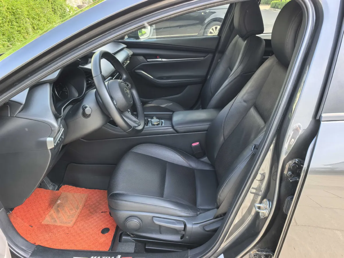 2020 Mazda 3 Axela 1.5L 117HP L4 6AT,autocango,china used car exporter,china ev exporter,chinese used car exporter,chinese used ev exporter