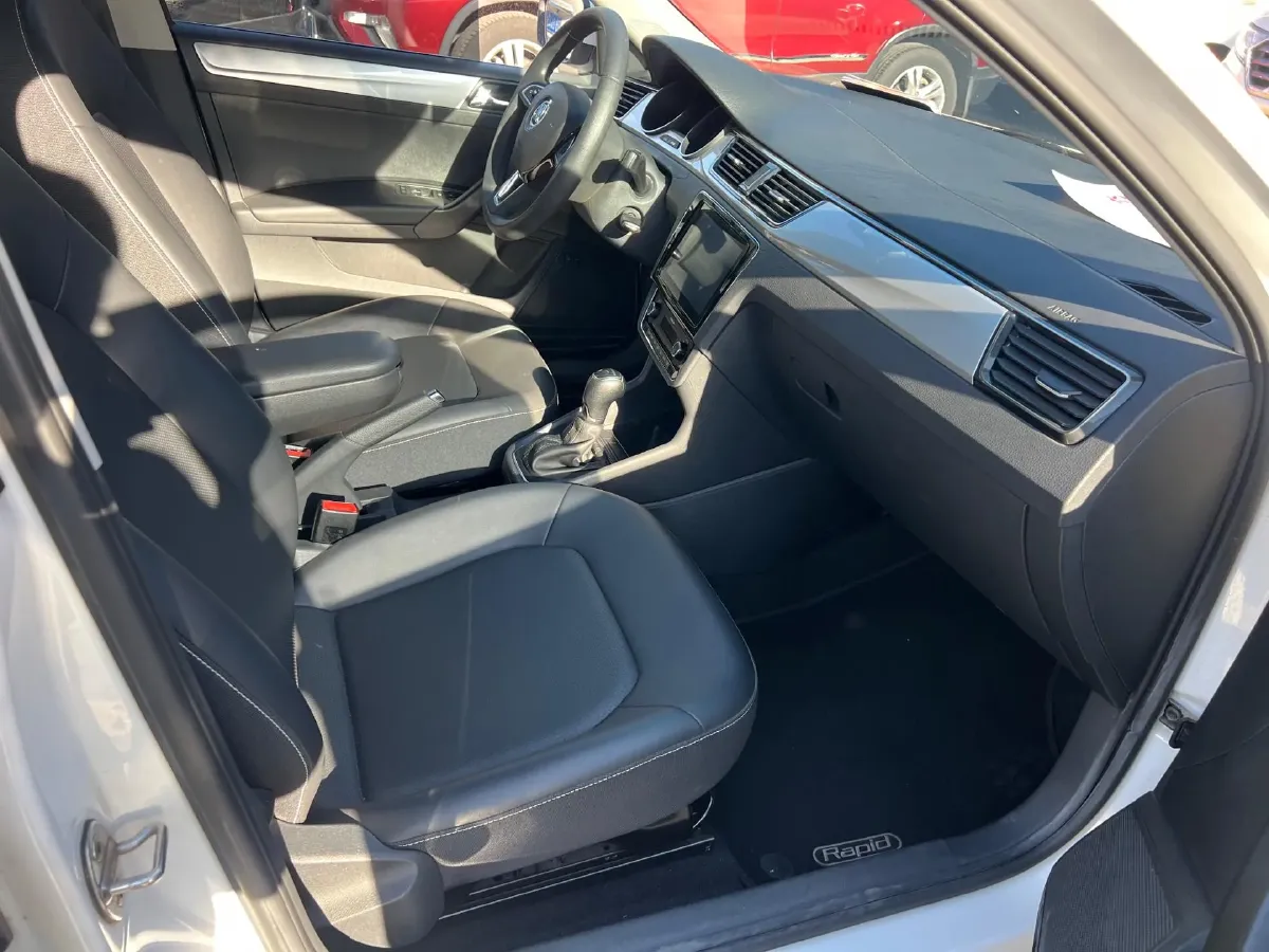 2019 Skoda Rapid Spaceback 1.5L 110HP L4 6AT,autocango,china used car exporter,china ev exporter,chinese used car exporter,chinese used ev exporter