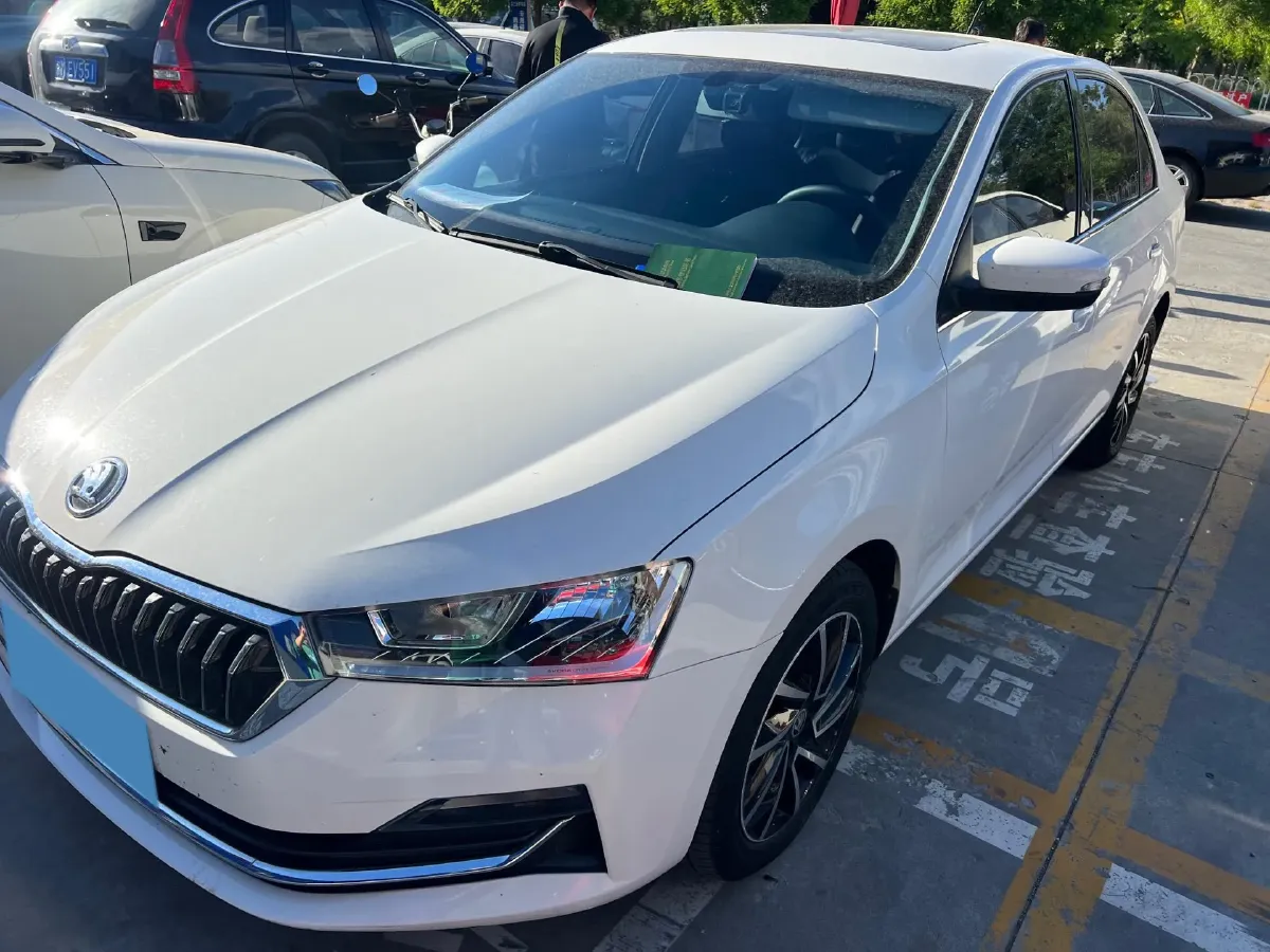 2019 Skoda Rapid Spaceback 1.5L 110HP L4 6AT,autocango,china used car exporter,china ev exporter,chinese used car exporter,chinese used ev exporter