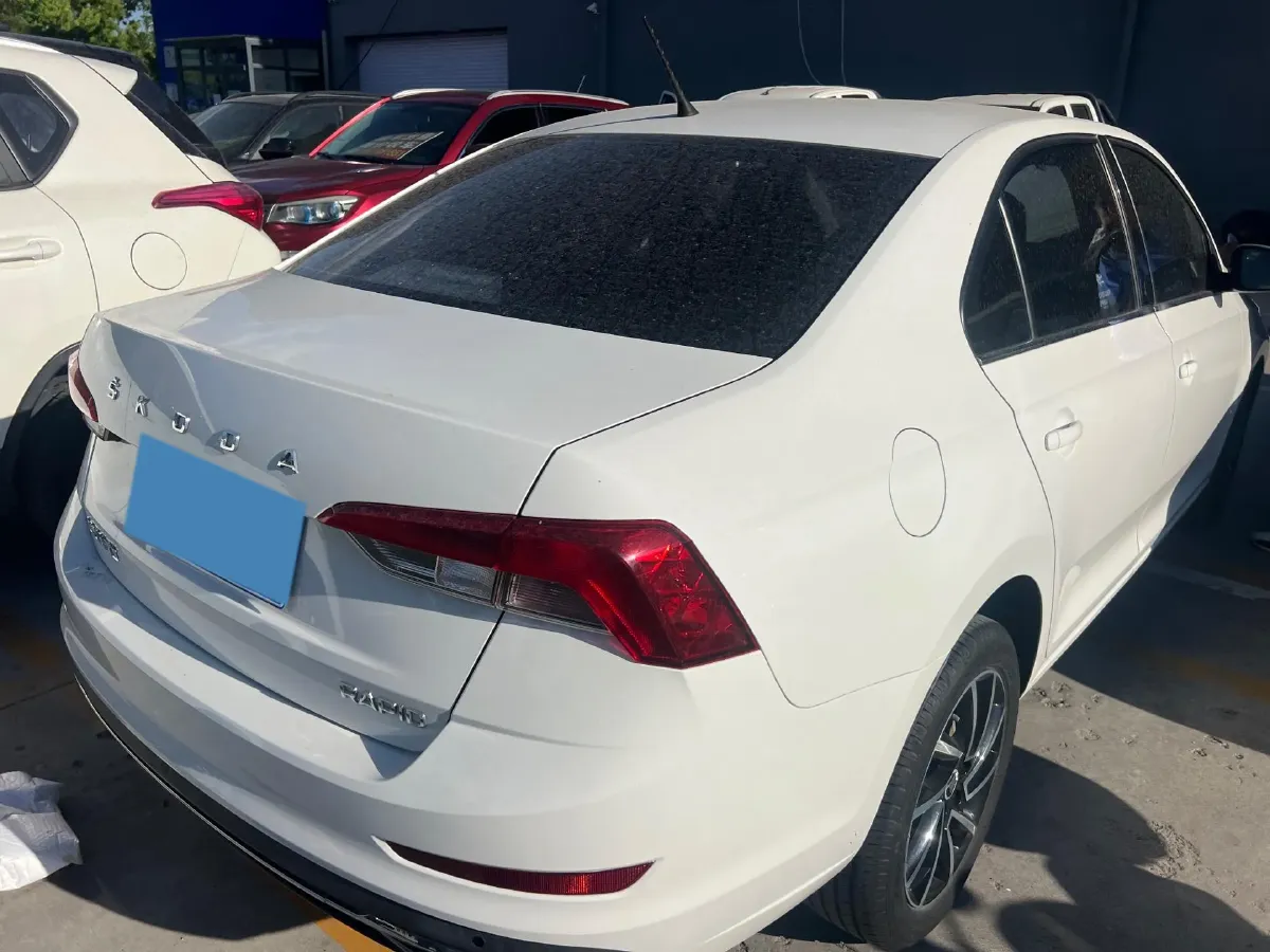 2019 Skoda Rapid Spaceback 1.5L 110HP L4 6AT,autocango,china used car exporter,china ev exporter,chinese used car exporter,chinese used ev exporter