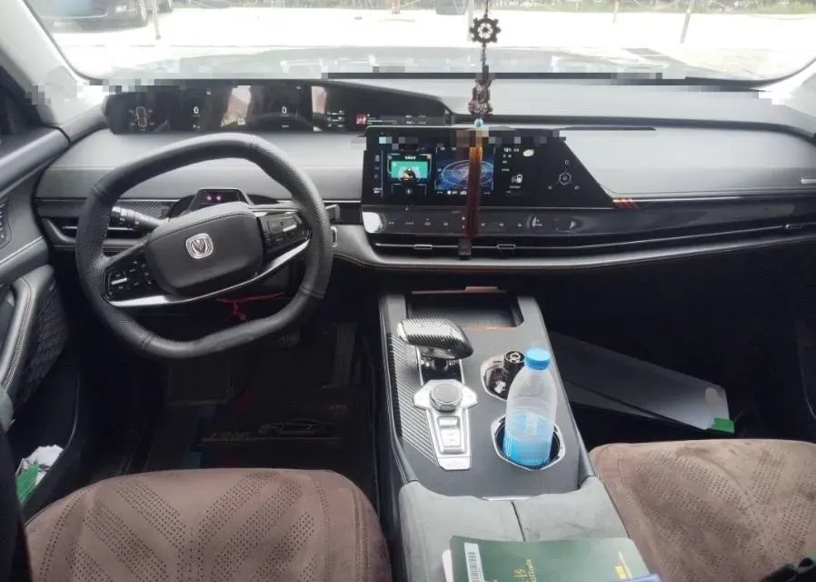 2022 Bestune T99 2.0T 224HP L4 6AT,autocango,china used car exporter,china ev exporter,chinese used car exporter,chinese used ev exporter