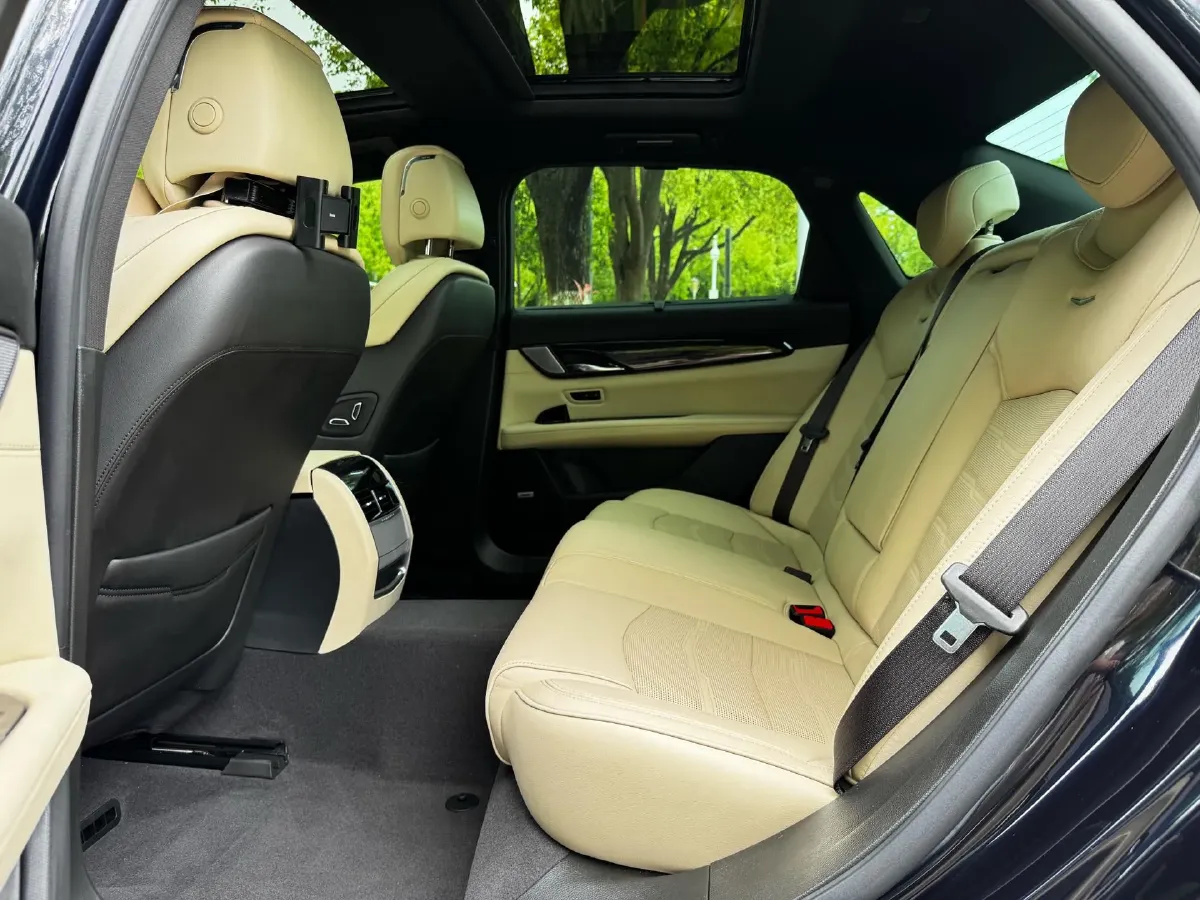 2022 Cadillac CT6 2.0T 237HP L4 10AT,autocango,china used car exporter,china ev exporter,chinese used car exporter,chinese used ev exporter