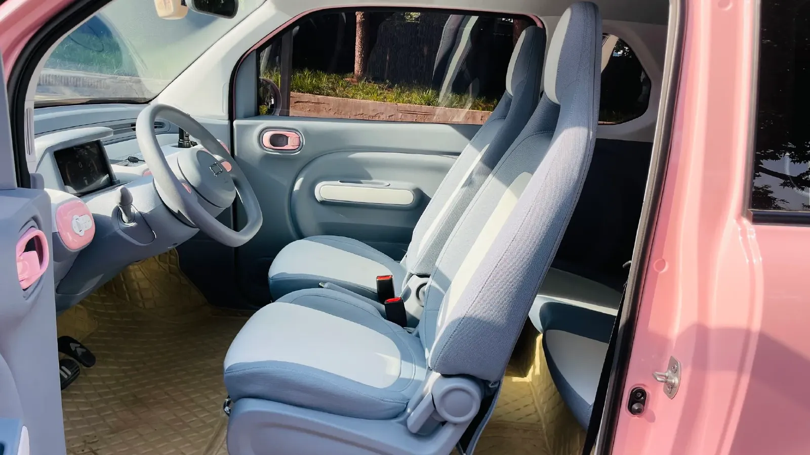 2024 Bestune Pony BEV 13.9KWH,autocango,china used car exporter,china ev exporter,chinese used car exporter,chinese used ev exporter