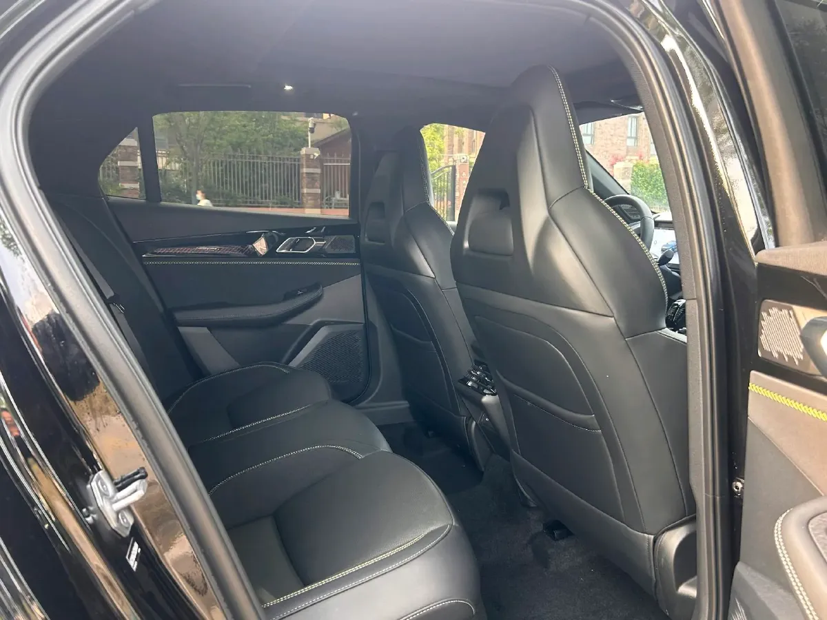 2025 LYNK&CO 03 1.5T 181HP L4 7DCT,autocango,china used car exporter,china ev exporter,chinese used car exporter,chinese used ev exporter