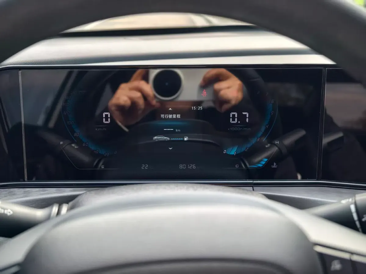 2021 ChangAn Eado 1.6L 128HP L4 5MT,autocango,china used car exporter,china ev exporter,chinese used car exporter,chinese used ev exporter