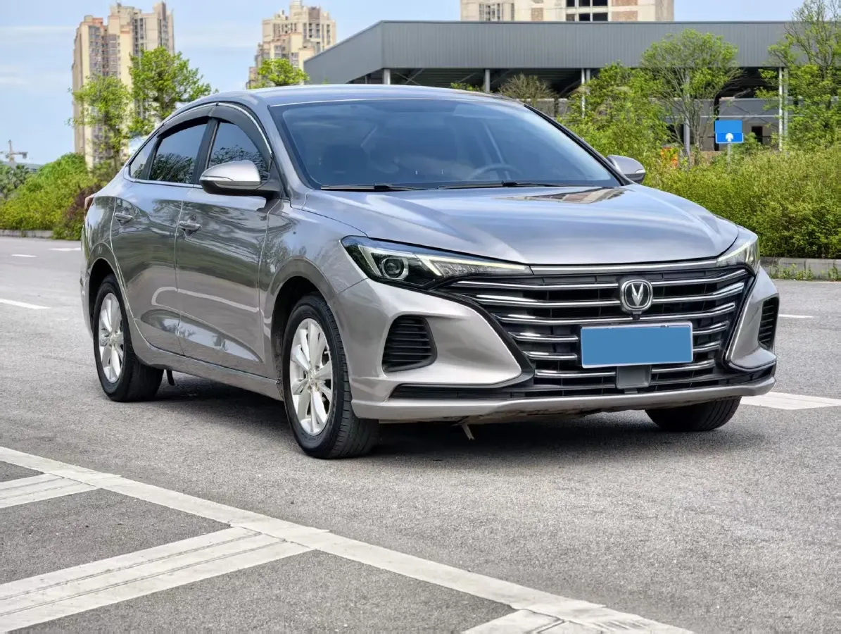 2021 ChangAn Eado 1.6L 128HP L4 5MT,autocango,china used car exporter,china ev exporter,chinese used car exporter,chinese used ev exporter