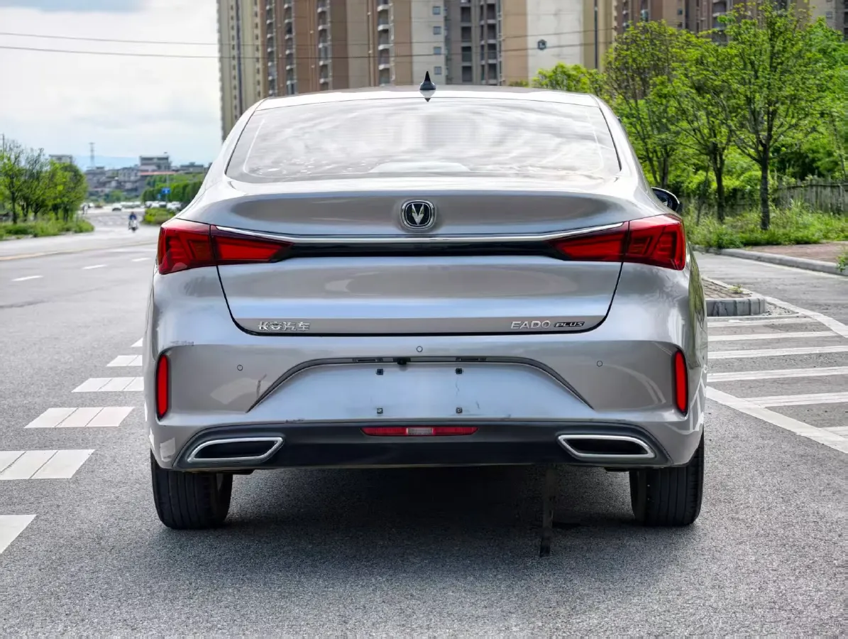 2021 ChangAn Eado 1.6L 128HP L4 5MT,autocango,china used car exporter,china ev exporter,chinese used car exporter,chinese used ev exporter