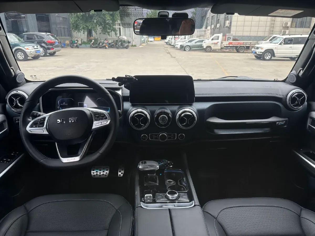 2024 Beijing BJ40 2.0T 163HP L4 8AT,autocango,china used car exporter,china ev exporter,chinese used car exporter,chinese used ev exporter