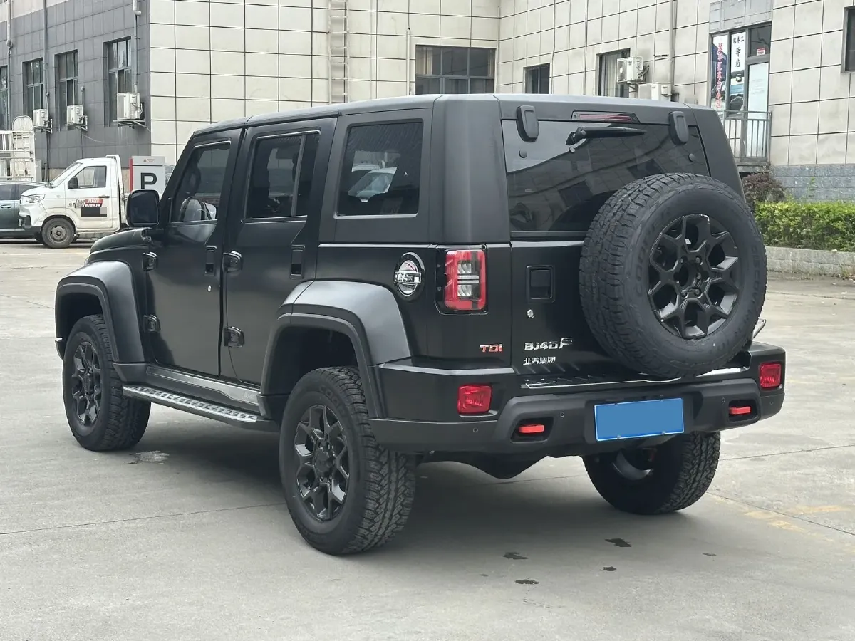 2024 Beijing BJ40 2.0T 163HP L4 8AT,autocango,china used car exporter,china ev exporter,chinese used car exporter,chinese used ev exporter