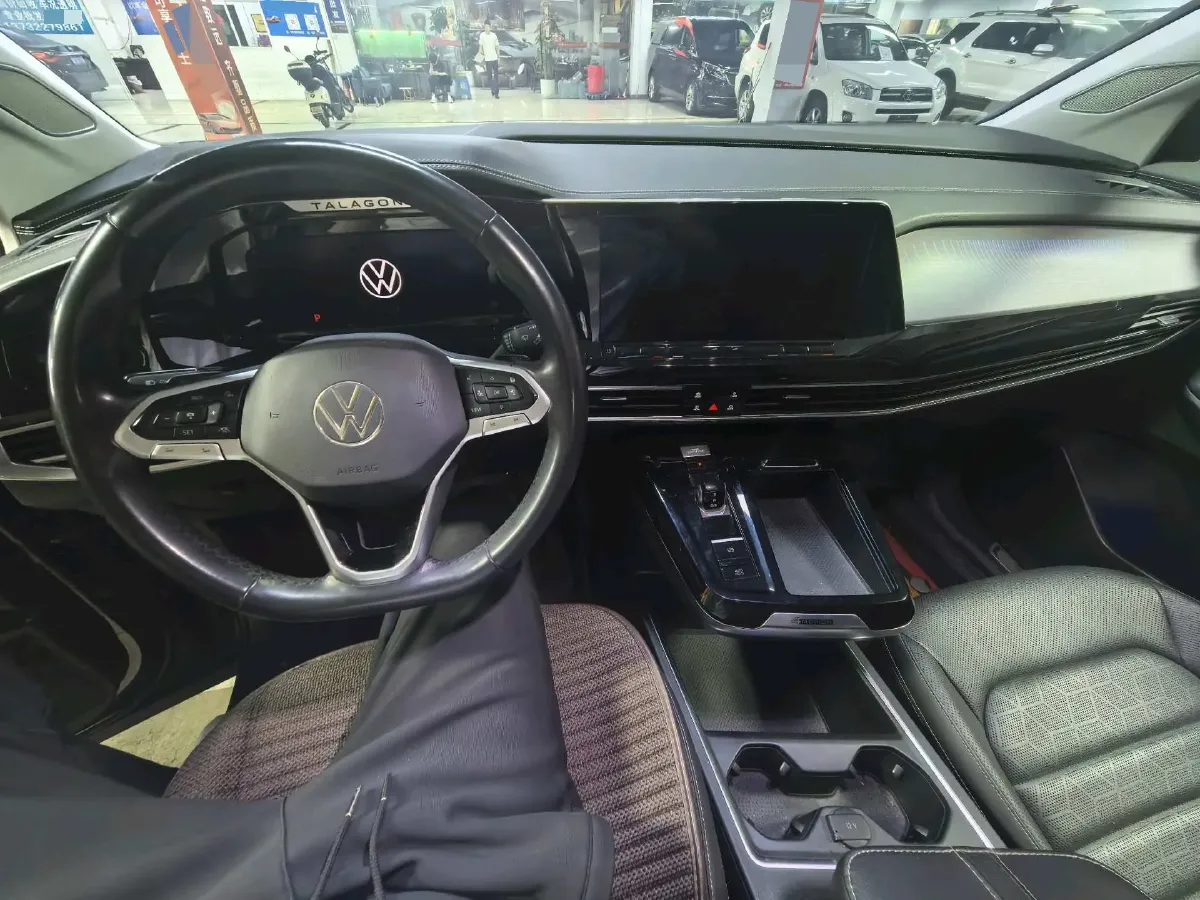 2021 Volkswagen Talagon 2.0T 220HP L4 7DCT,autocango,china used car exporter,china ev exporter,chinese used car exporter,chinese used ev exporter