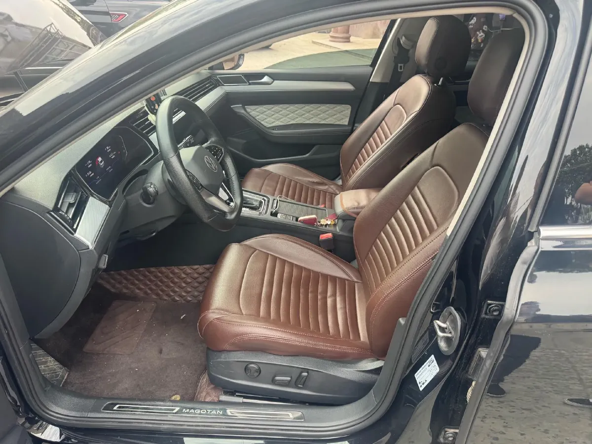 2023 Volkswagen Magotan 2.0T 186HP L4 7DCT,autocango,china used car exporter,china ev exporter,chinese used car exporter,chinese used ev exporter