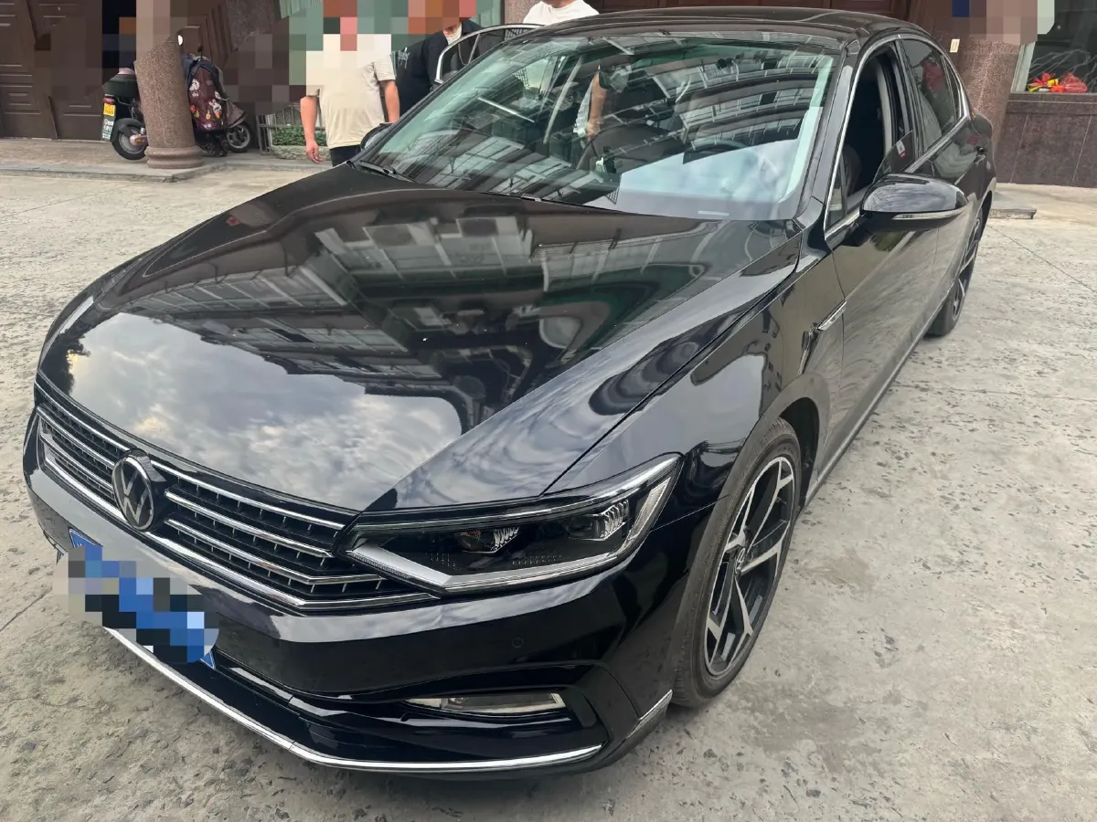 2023 Volkswagen Magotan 2.0T 186HP L4 7DCT,autocango,china used car exporter,china ev exporter,chinese used car exporter,chinese used ev exporter