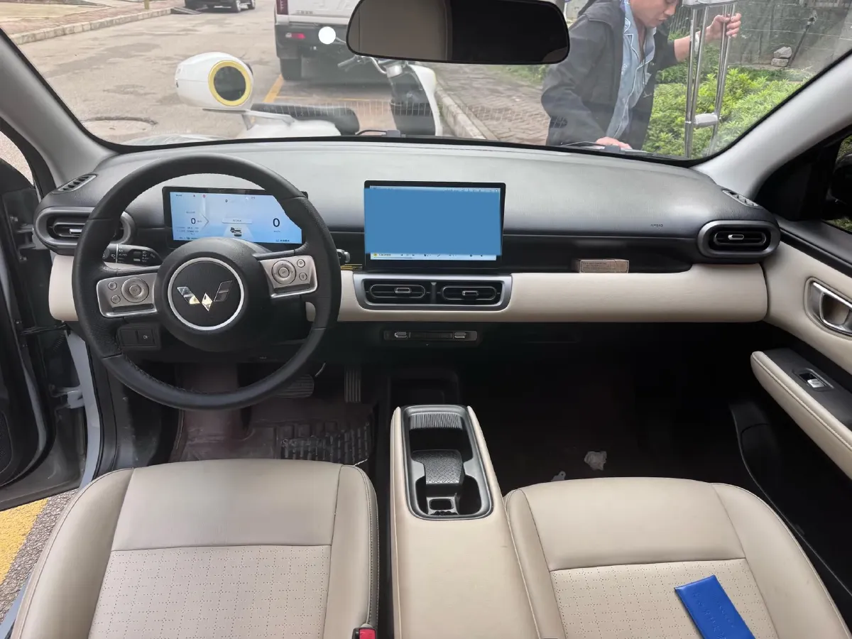 2024 WuLing BinGuoPLUS BEV 31.9KWH,autocango,china used car exporter,china ev exporter,chinese used car exporter,chinese used ev exporter