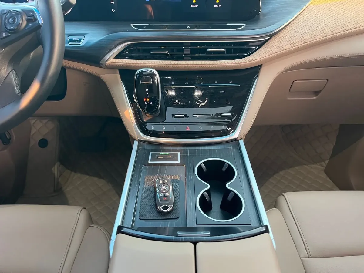 2021 Buick GL8 2.0T 237HP L4 9AT,autocango,china used car exporter,china ev exporter,chinese used car exporter,chinese used ev exporter