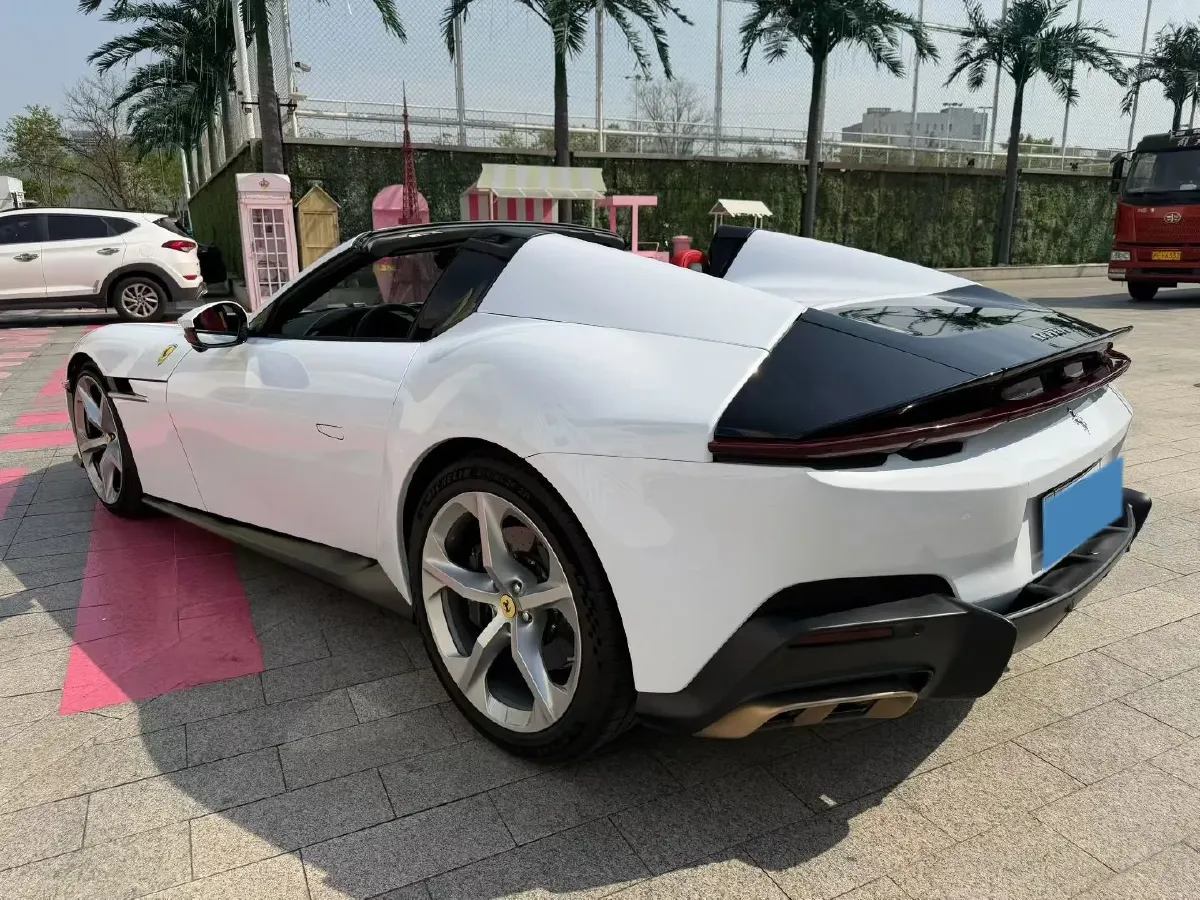 2024 Ferrari 12Cilindri 6.5L 830HP V12 8DCT,autocango,china used car exporter,china ev exporter,chinese used car exporter,chinese used ev exporter
