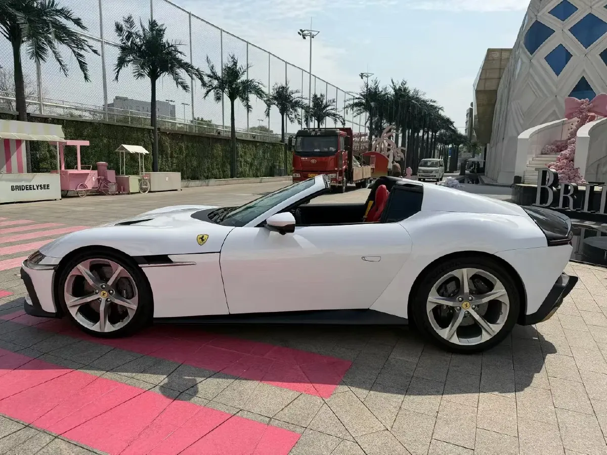 2024 Ferrari 12Cilindri 6.5L 830HP V12 8DCT,autocango,china used car exporter,china ev exporter,chinese used car exporter,chinese used ev exporter