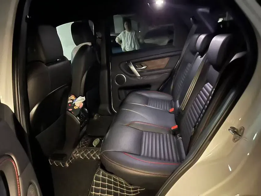 2020 Land Rover Discovery Sport 2.0T 249HP L4 9AT,autocango,china used car exporter,china ev exporter,chinese used car exporter,chinese used ev exporter