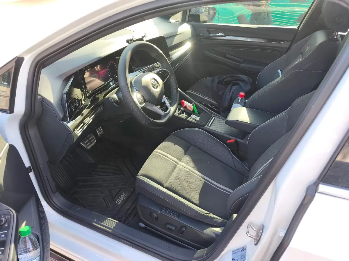 2023 Volkswagen Golf 1.4T 150HP L4 7DCT,autocango,china used car exporter,china ev exporter,chinese used car exporter,chinese used ev exporter