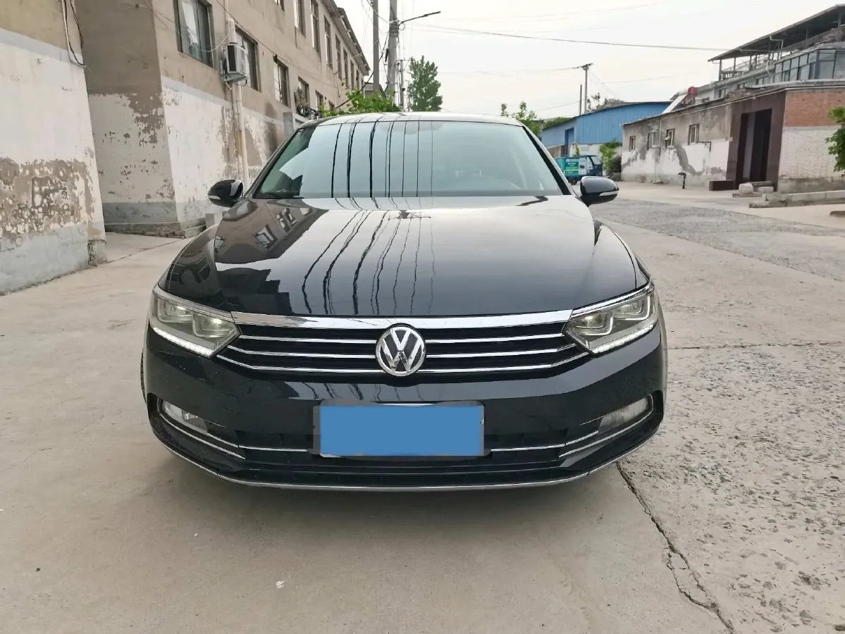 2018 Volkswagen Magotan 1.8T 180HP L4 7DCT,autocango,china used car exporter,china ev exporter,chinese used car exporter,chinese used ev exporter