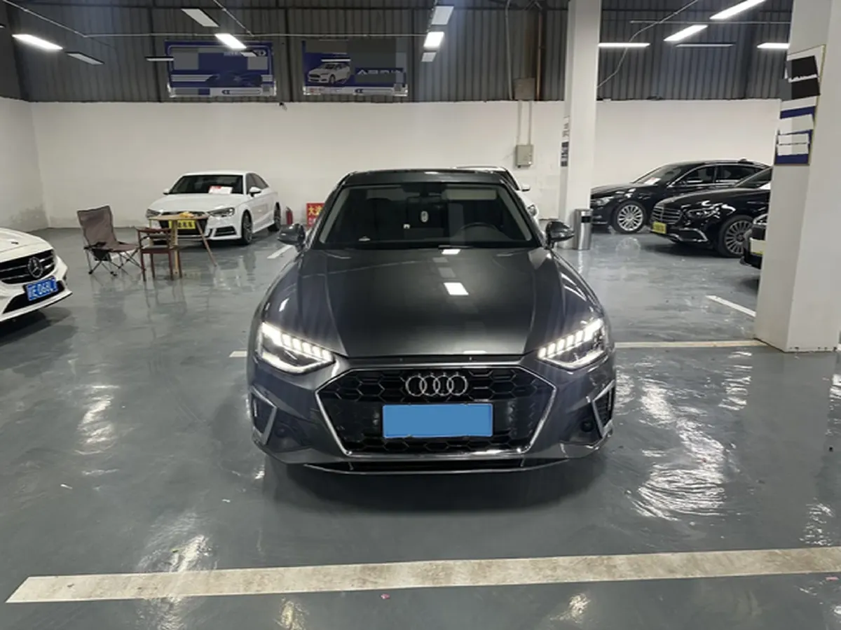 2020 Audi A4L 2.0T 190HP L4 7DCT,autocango,china used car exporter,china ev exporter,chinese used car exporter,chinese used ev exporter