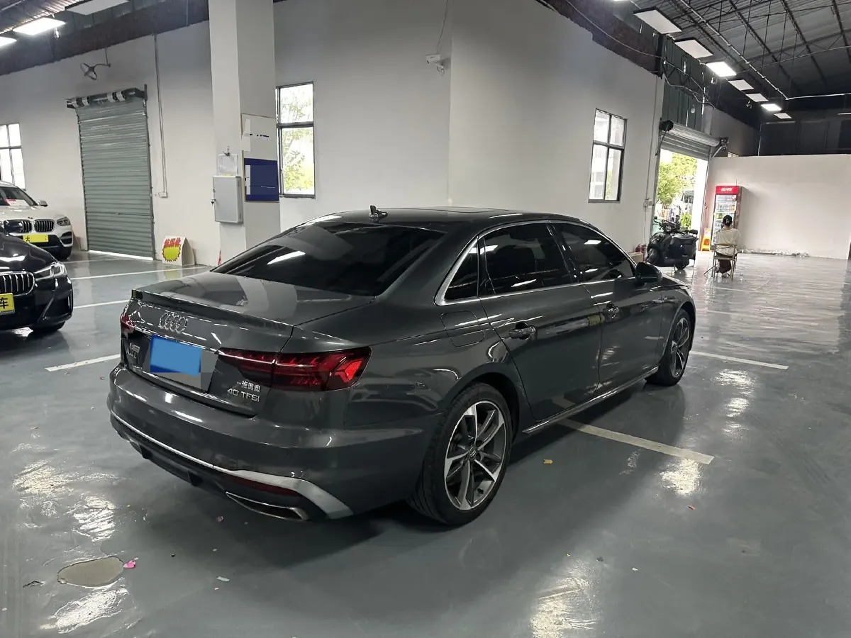 2020 Audi A4L 2.0T 190HP L4 7DCT,autocango,china used car exporter,china ev exporter,chinese used car exporter,chinese used ev exporter