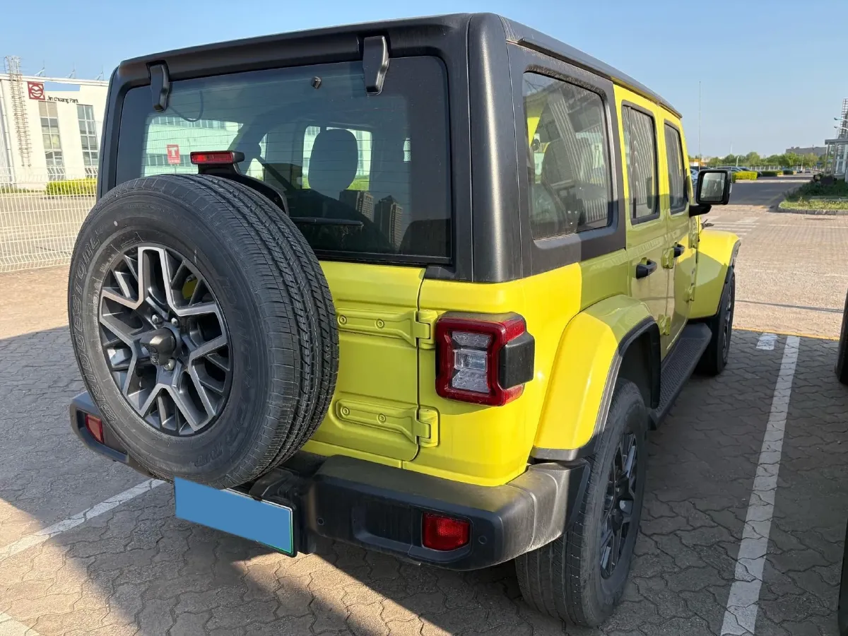 2022 BMW i4 BEV 83.9KWH,autocango,china used car exporter,china ev exporter,chinese used car exporter,chinese used ev exporter