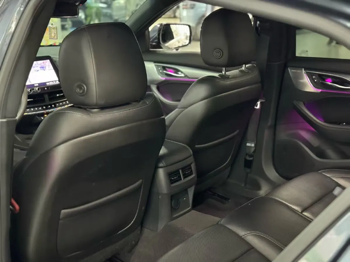 2021 Cadillac CT5 2.0T 237HP L4 10AT,autocango,china used car exporter,china ev exporter,chinese used car exporter,chinese used ev exporter