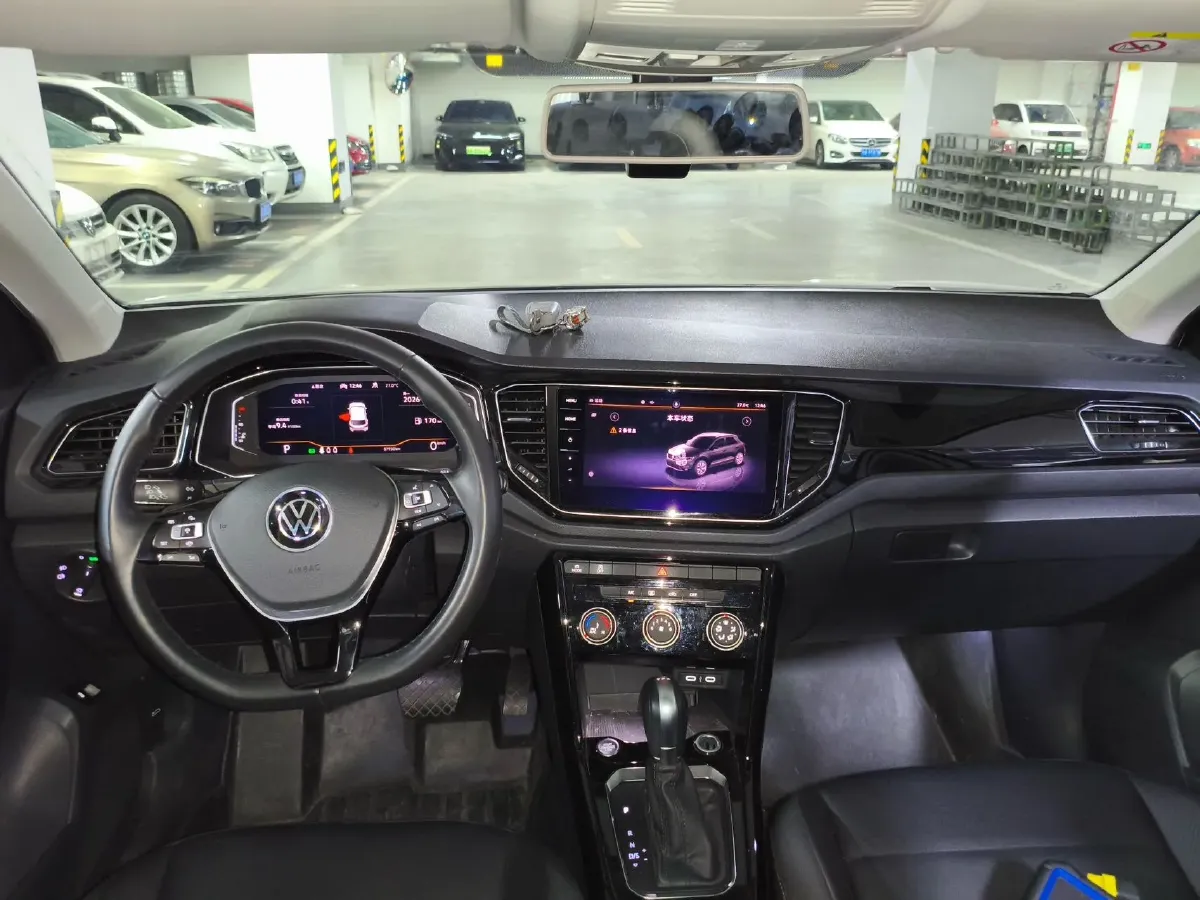 2021 Volkswagen T-Roc 1.4T 150HP L4 7DCT,autocango,china used car exporter,china ev exporter,chinese used car exporter,chinese used ev exporter