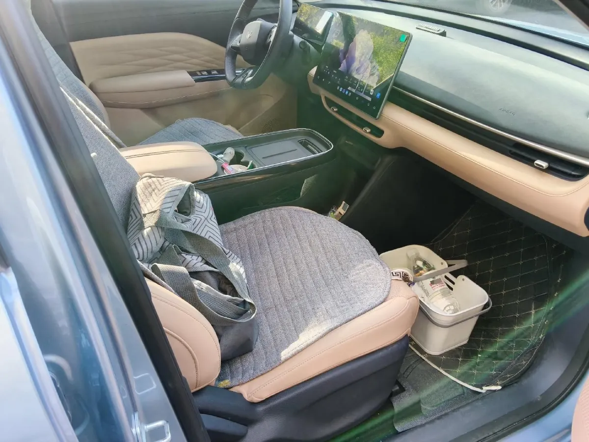 2025 ARCFOX T1 BEV,autocango,china used car exporter,china ev exporter,chinese used car exporter,chinese used ev exporter