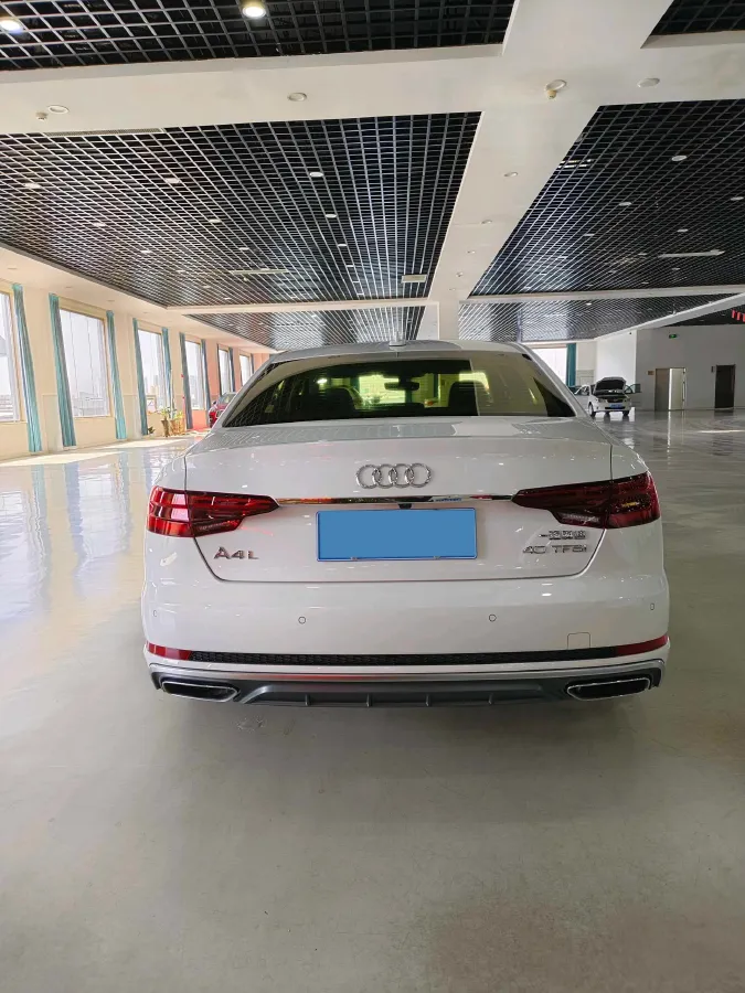 2019 Audi A4L 2.0T 190HP L4 7DCT,autocango,china used car exporter,china ev exporter,chinese used car exporter,chinese used ev exporter
