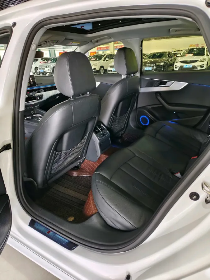 2019 Audi A4L 2.0T 190HP L4 7DCT,autocango,china used car exporter,china ev exporter,chinese used car exporter,chinese used ev exporter