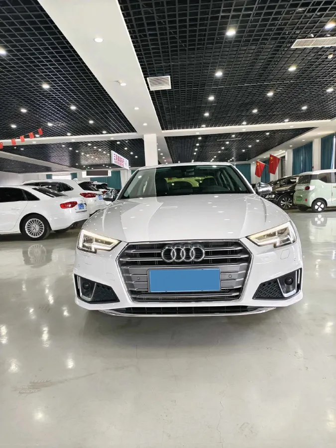 2019 Audi A4L 2.0T 190HP L4 7DCT,autocango,china used car exporter,china ev exporter,chinese used car exporter,chinese used ev exporter